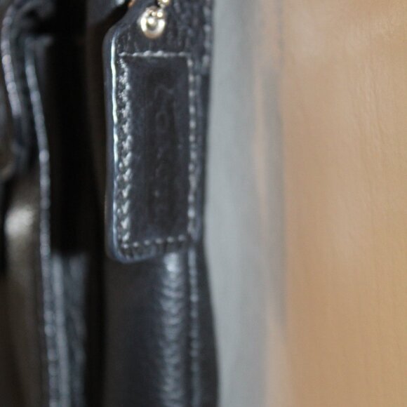 Coach Crossbody Bag - Picture 5 of 8